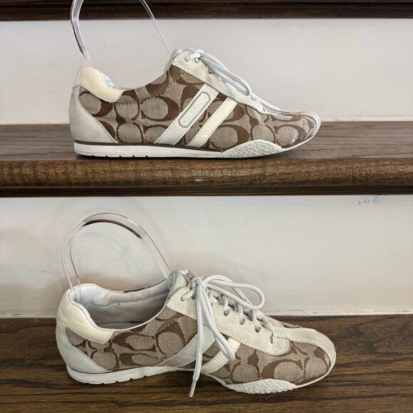 Coach Katelyn Tan and White Signature sneakers Women's size 5 - Picture 3 of 8